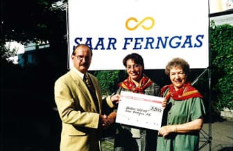 1999 Scheckübergabe Saar Ferngas